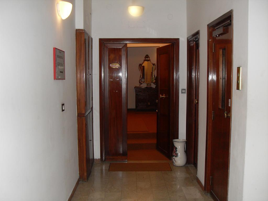 Residenza Giulia Hotell Florens Exteriör bild