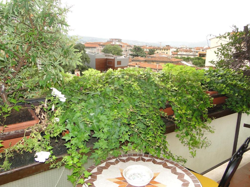 Residenza Giulia Hotell Florens Exteriör bild