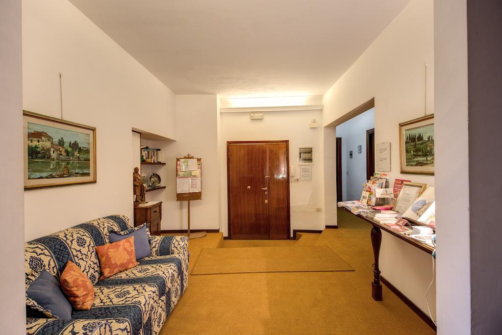 Residenza Giulia Hotell Florens Exteriör bild